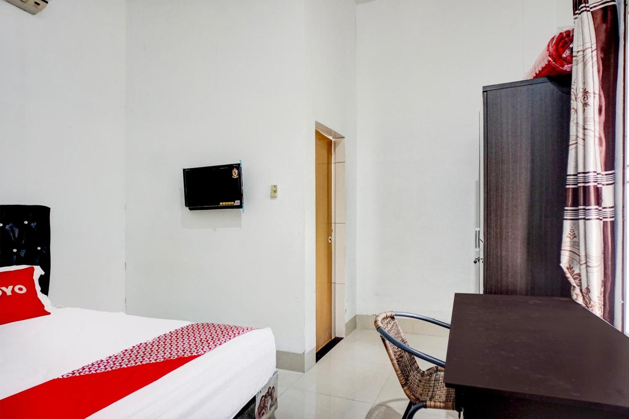 Spot On 93947 Bahagia Hotel Medan