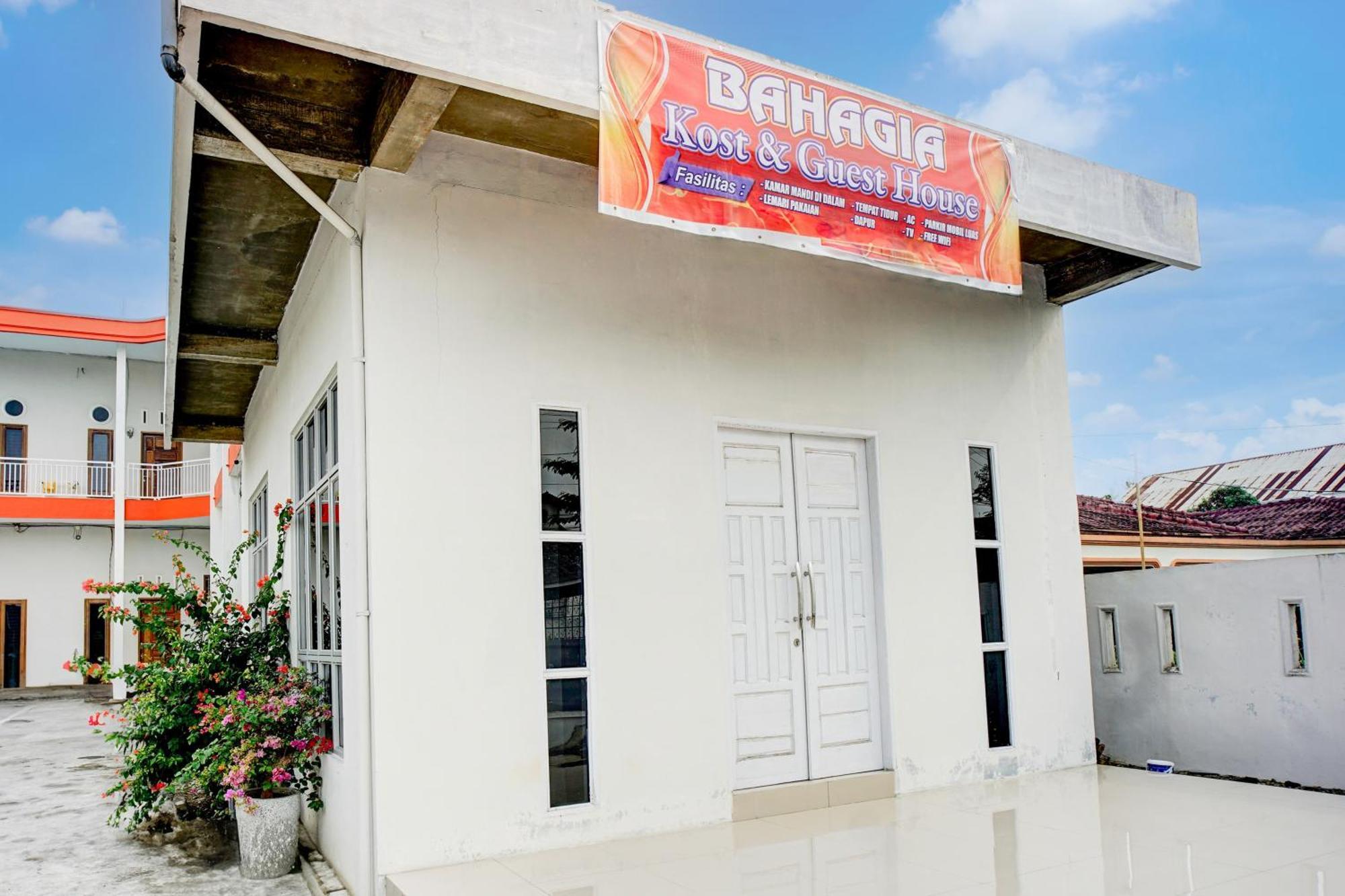 Hotel Spot On 93947 Bahagia Medan
