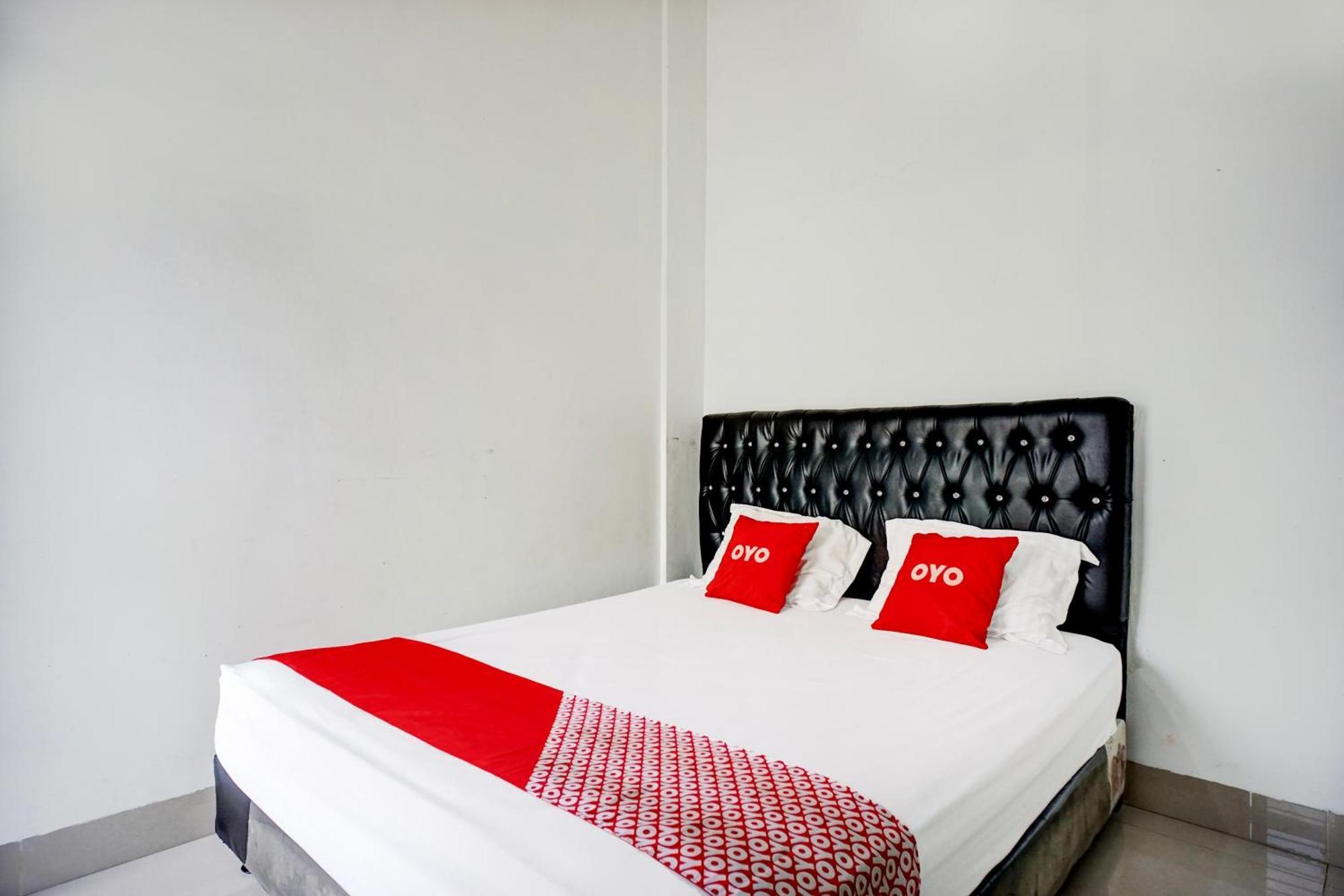 Spot On 93947 Bahagia Hotel 2*